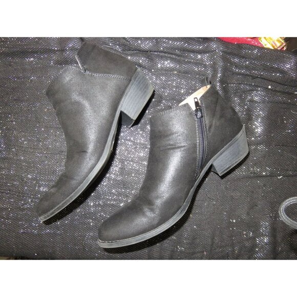 Solely Black Leather Zip Ankle Boots size 9 sleek - Picture 5 of 11